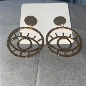 Elegant Gold Eye Motif Earrings